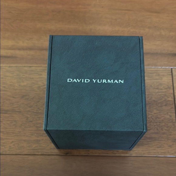 David Yurman Black Jewelry Box - Picture 1 of 3
